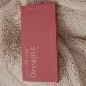 Violet voss eye shadow palette